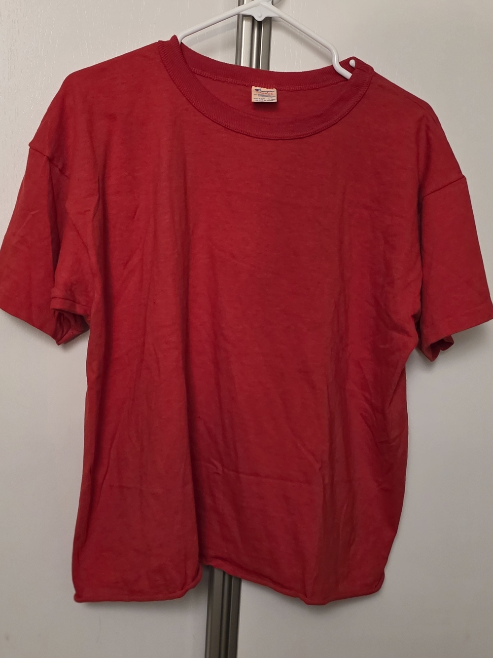 REAL DEAL VINTAGE 1980S CHAMPION MADE IN USA PURE COTTON SOLID CHERRY RED TEE